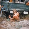 Un véhcule Dodge 6X6 en mauvaise posture (centre Tchad, saison des pluies 1970) 